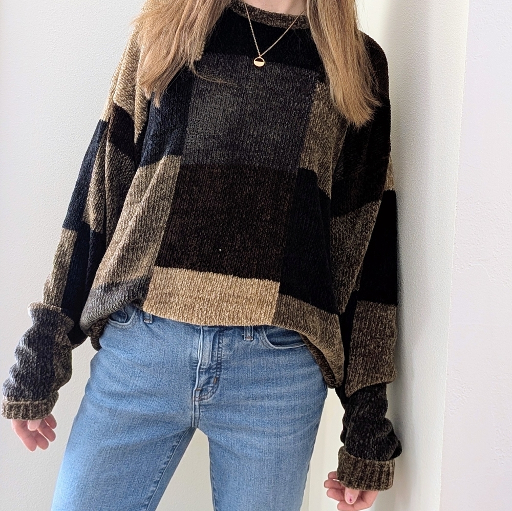 Vintage Chenille Chunky Oversized Color Block Crewneck Sweater In Tan/Black